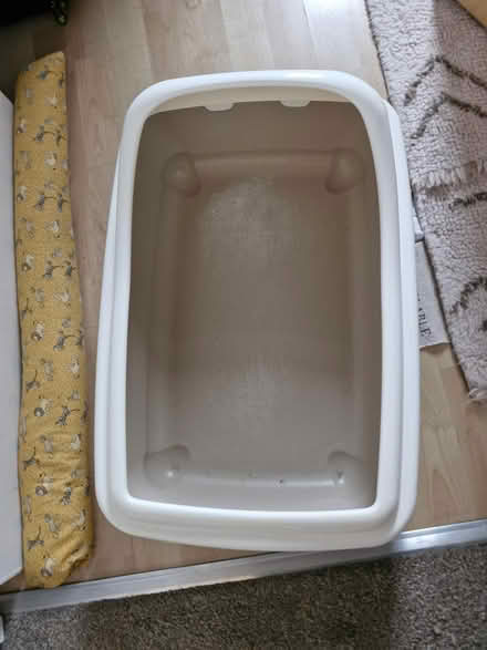 Photo of free Cat litter tray (Mitcham) #1