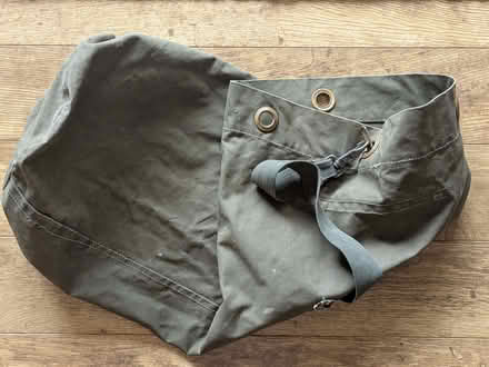 Photo of free Army kit bag (Hook RG27) #2