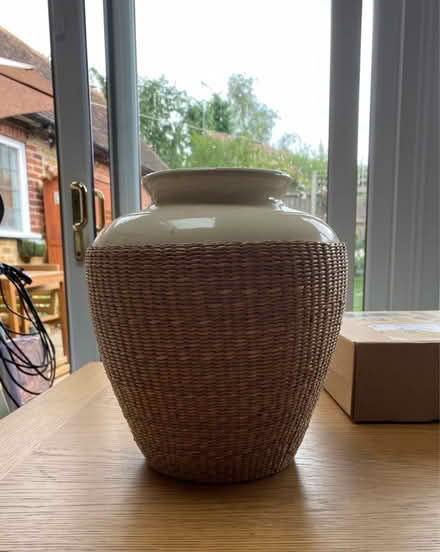 Photo of free Pot vase (Great Bourton, OX17) #2