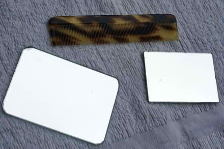 Photo of free Two hand mirrors and comb (Stroud GL5) #1