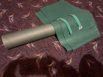 Photo of free Jigsaw felt roll mat and carrier tube for 1000 pc (Bowbridge GL5) #1