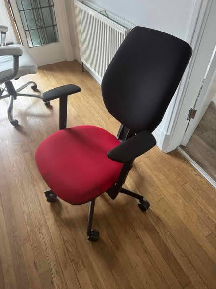 Photo of free Office chair (Ng2 6jh) #1