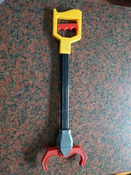 Photo of free Kids grabber (Staplehurst TN12) #1