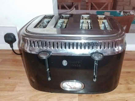 Photo of free Four slice toaster (Chingford E4) #1