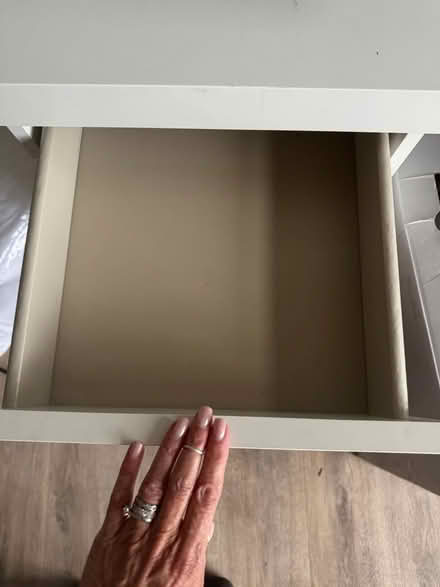 Photo of free Ikea desk (Ng2 6jh) #3