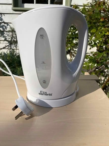 Photo of free Electric Kettle Good Condition (IG10 Loughton) #1