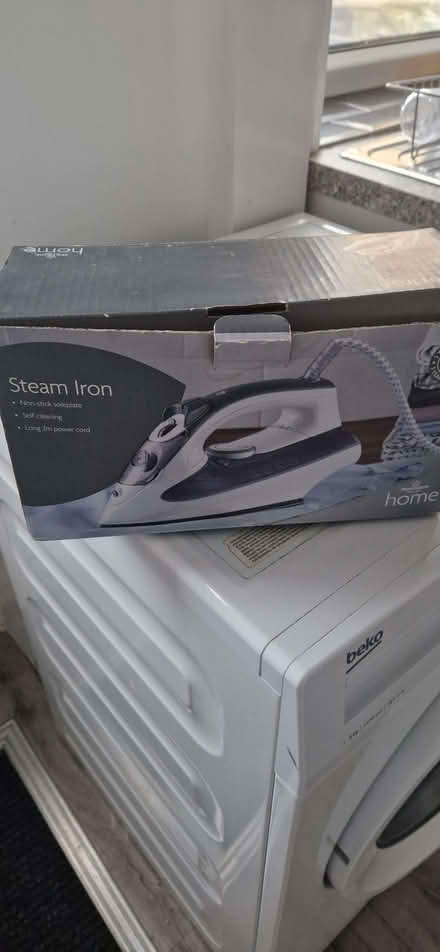 Photo of free Steam Iron - For Spares Or Parts (Undercliffe BD2) #1