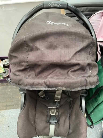 Photo of free Baby car seat (UB6 North Greenford) #2