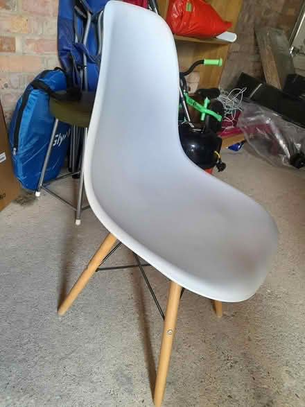 Photo of free White chair (MK41) #1