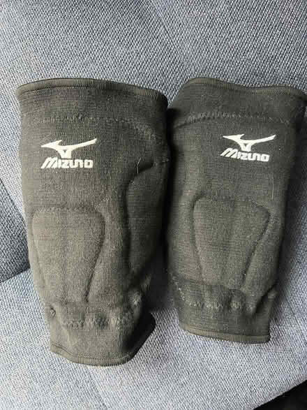 Photo of free Knee pads for skate boarding/roller (Hawthorne) #1