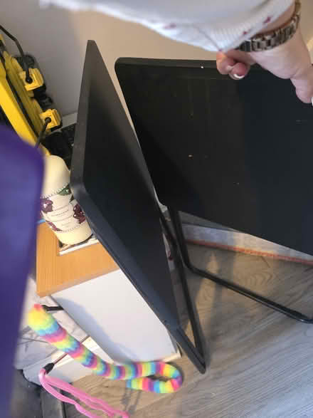 Photo of free Bundle of stuff (DE23) #4