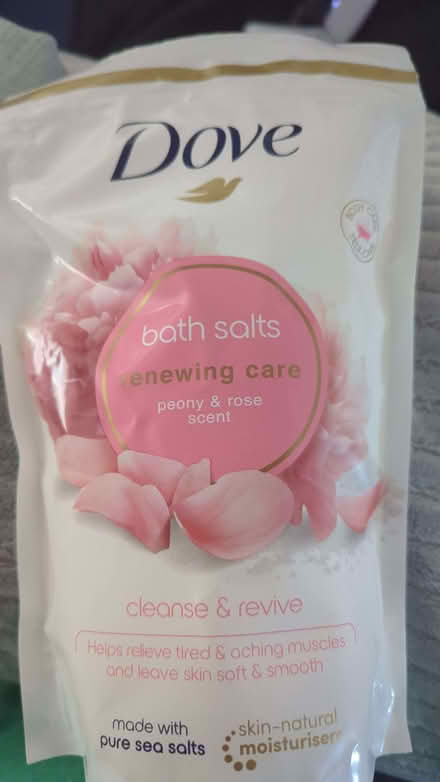 Photo of free Dove Bath salts (Shuttington B79) #1