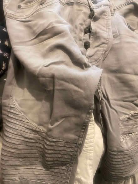 Photo of free Mens Jeans x5 Pairs (Southfields SW19) #2