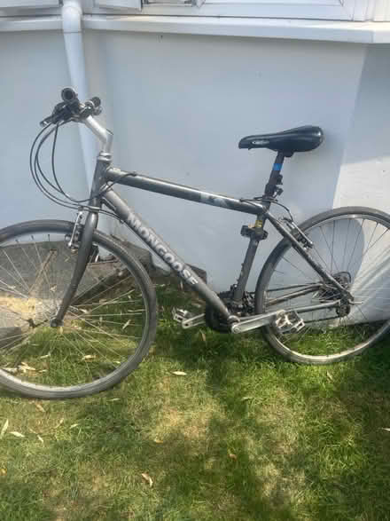 Photo of free Man’s bike - medium (SW19) #1