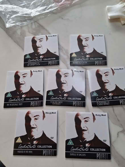 Photo of free Poirot DVD's - 7 Episodes starring David Suchet (Grange CH48) #1