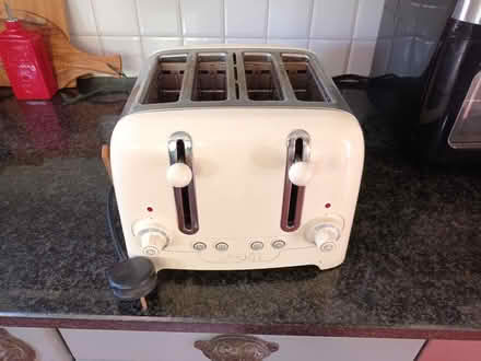 Photo of free Duality 4 slice toaster (Frankwell SY3) #1