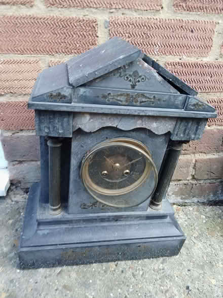 Photo of free old clock needs repair (Chalfont St Giles HP8) #1