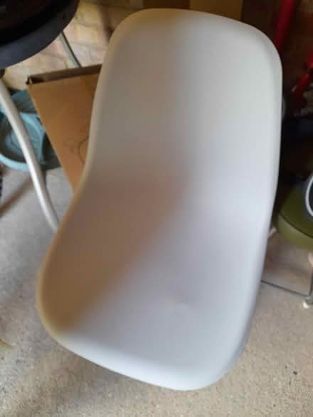 Photo of free White chair (MK41) #3