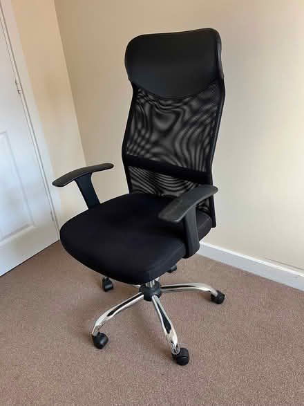 Photo of free Office chair (Harlow Fields DE22) #1