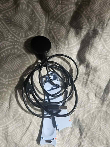 Photo of free smart watch charger and strap (Turnpike Lane) #2