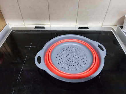 Photo of free Cat spikes, water filters and collapsible colander (Wigmore HR6) #4