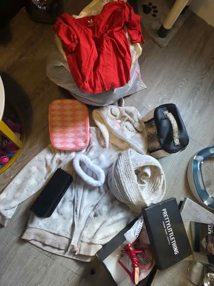 Photo of free Bundle of stuff #2 (DE23) #1