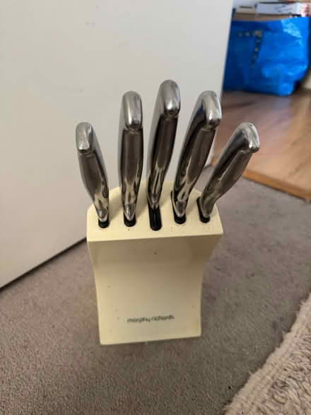 Photo of free Kitchen knives set (Bethnal Green E2) #1