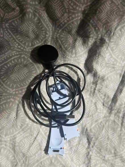 Photo of free smart watch charger and strap (Turnpike Lane) #1