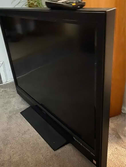 Photo of free Large television (Somerset, NJ, off DeMott Lane) #2