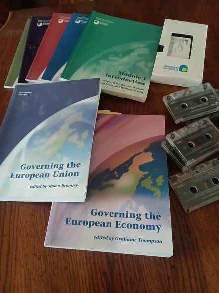 Photo of free OU DD200 Governing Europe (Crawley RH10) #1