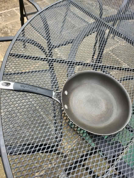 Photo of free Small Circlon frying pan (Letchworth) #4