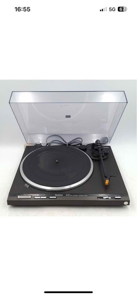 Photo of Record Player (Similar) To Picture (CT2) #1