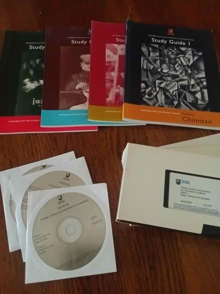 Photo of free OU AA300 Europe Culture+Identities (Crawley RH10) #1