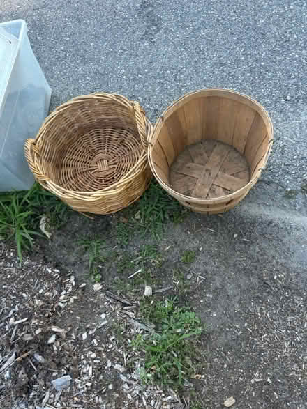 Photo of free 2nice baskets (North Waltham) #1