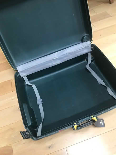 Photo of free Samsonite suitcase (Wootton OX13) #2