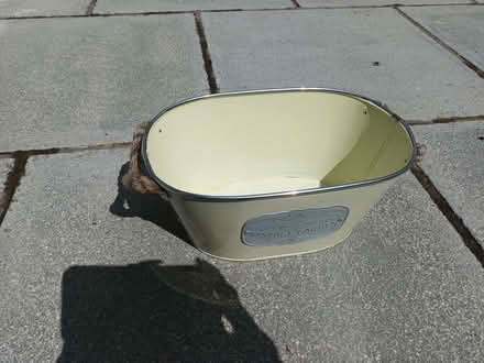 Photo of free Planter (Kenilworth CV8) #1