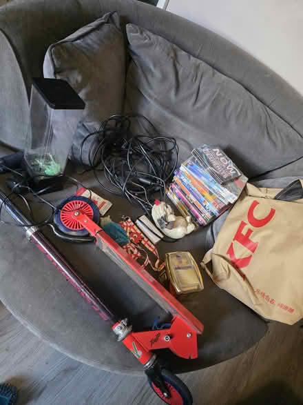 Photo of free Bundle of things (DE23) #1