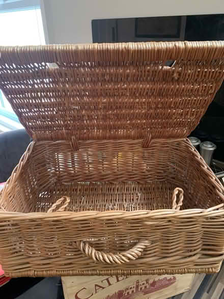 Photo of free Wicker Hamper basket (Broadgate PR1) #2