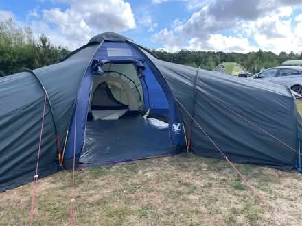 Photo of free ‘9’ person tent (Wokingham RG41) #3
