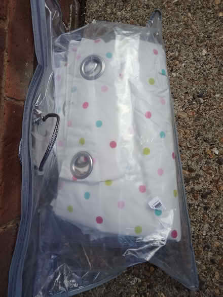 Photo of free dotted curtains ring top (Chalfont St Giles HP8) #1