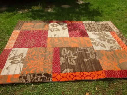 Photo of free Large floor rug 277 x 190cm (Royal Wootton Bassett SN4) #1