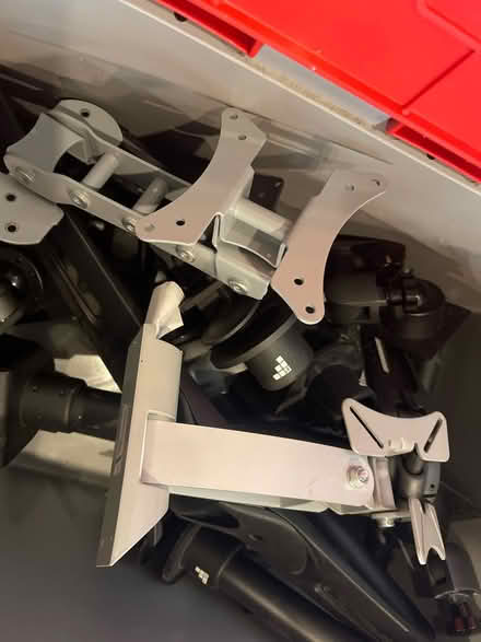 Photo of free Dual monitor arms and 2 for tv (RM5) #3