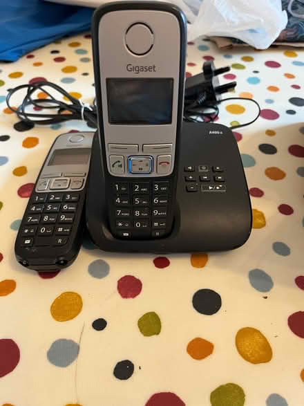 Photo of free Telephone handsets (Kendal LA9) #3