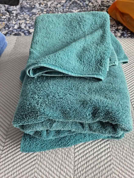 Photo of free 1 hand and 2 bath towels (Southbourne) #1
