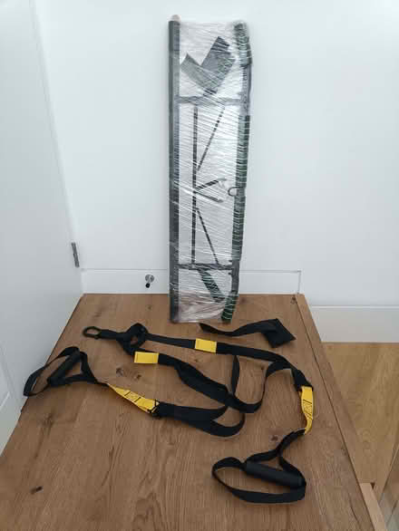 Photo of free Pull up bar (Stepney E1) #1
