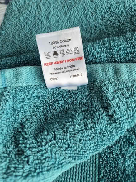 Photo of free 1 hand and 2 bath towels (Southbourne) #3