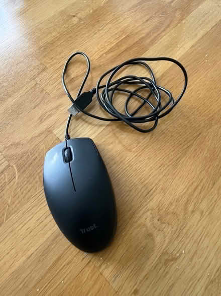 Photo of free Trust keyboard and mouse (Mandeville DT4) #2