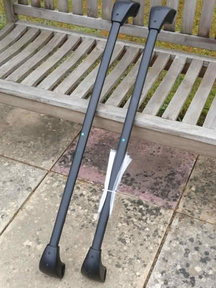Photo of free Car roof bars (Baldslow TN37) #1
