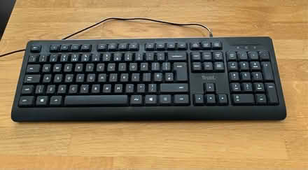Photo of free Trust keyboard and mouse (Mandeville DT4) #1