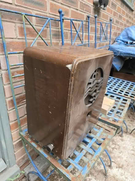 Photo of free Very old valve radio (Hutton le Hole YO62) #2